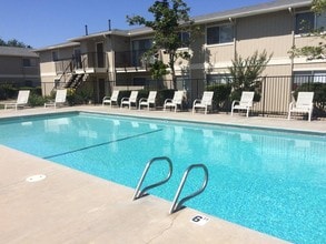 Heritage Apartments in Lemoore, CA - Foto de edificio - Building Photo