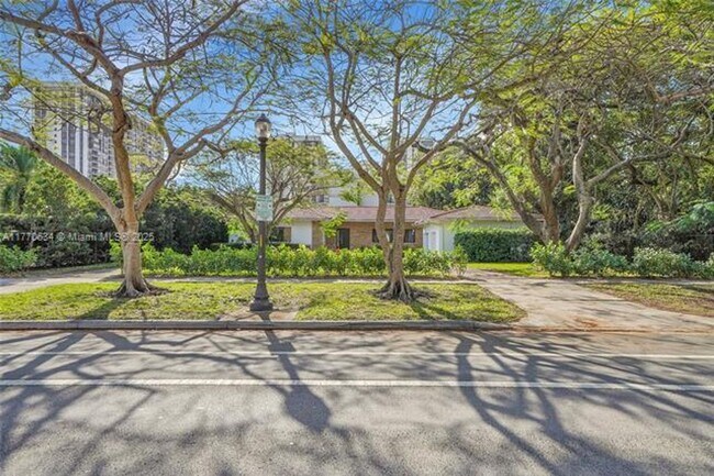 property at 1915 S Miami Ave