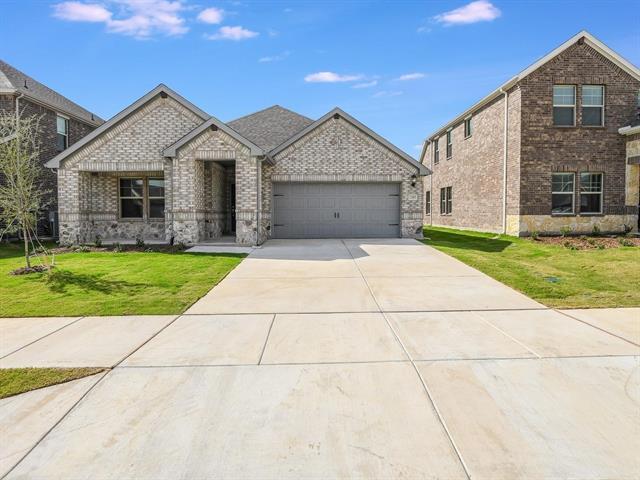 2305 Bellatrix Dr in Haslet, TX - Building Photo