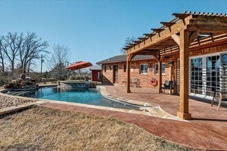 1059 State Hwy 95 in Bastrop, TX - Building Photo - Building Photo