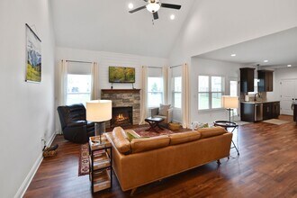 133 Chisum Ct in Clarksville, TN - Building Photo - Building Photo