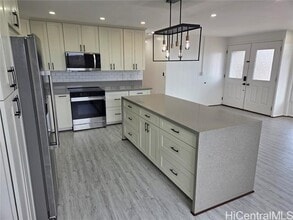 94-366-366 Kipou St in Waipahu, HI - Building Photo - Building Photo