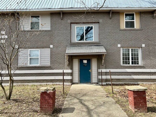 property at 576 E Fall Creek Pkwy N Dr