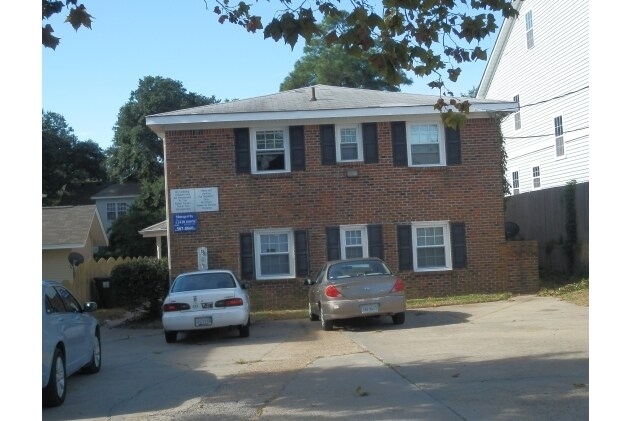 Hillside Ave Apartments in Norfolk, VA - Foto de edificio