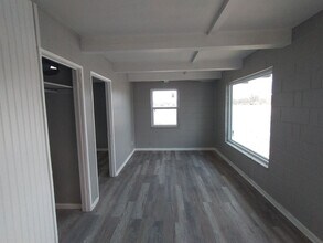 1317 W Dora St in Wichita, KS - Building Photo - Building Photo