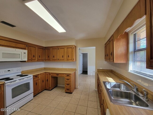 738 Oak Ave in Panama City, FL - Building Photo - Building Photo