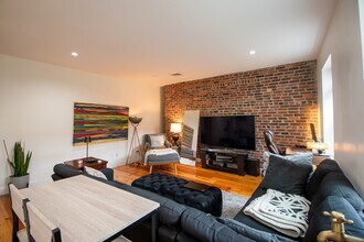 440 Hanover St in Boston, MA - Building Photo - Building Photo
