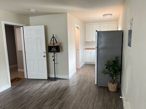 Hilltop Apartments in Tacoma, WA - Building Photo - Interior Photo