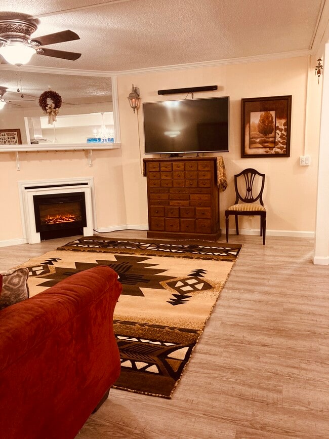 property at 3855 Montgomery Blvd NE