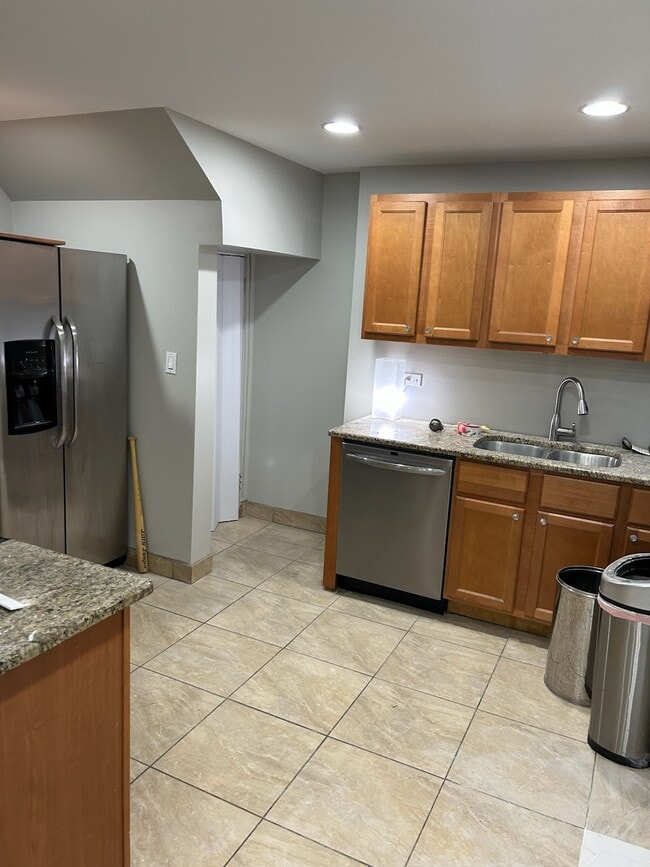 8723 S Michigan Ave in Chicago, IL - Building Photo - Building Photo