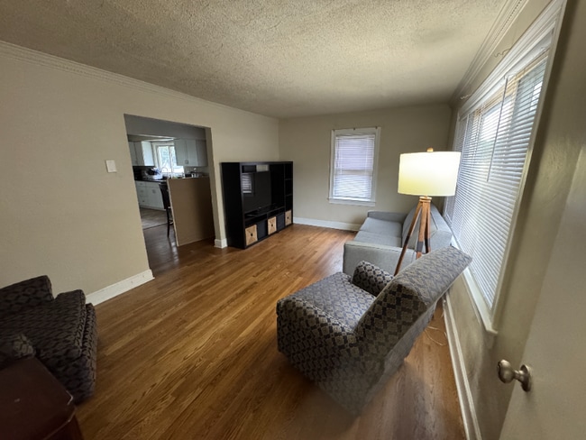 5215 Huntington Ave in Newport News, VA - Building Photo - Building Photo