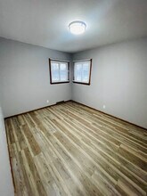 8560 W Villard Ave in Milwaukee, WI - Building Photo - Building Photo