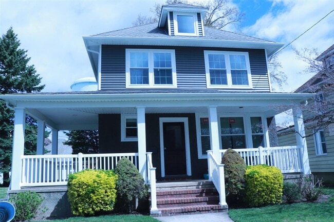 property at 615-615 5th Ave