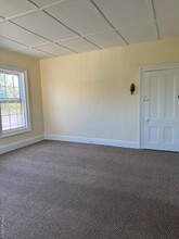 26 Oakland Ave in Warwick, NY - Building Photo - Building Photo