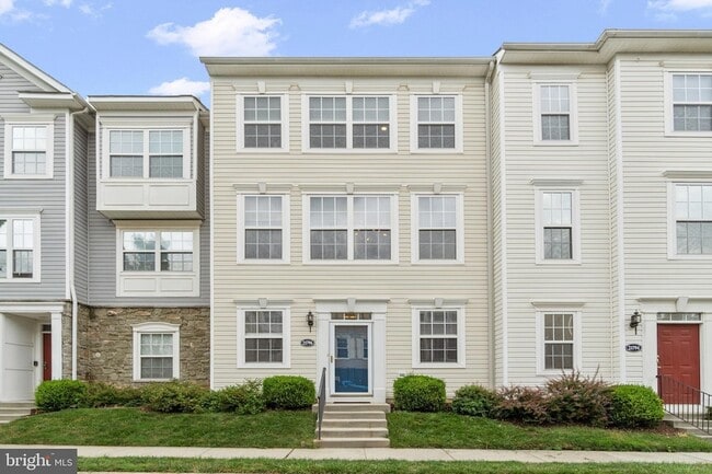 21796 Kelsey Square in Ashburn, VA - Building Photo - Building Photo