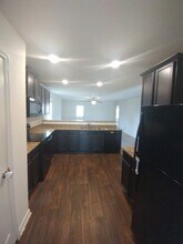 6127 Lakefront in San Antonio, TX - Building Photo - Building Photo