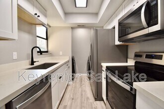 1288 Ridge Meadow Ln in Midvale, UT - Building Photo - Building Photo