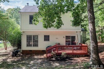 303 Catlin Rd in Cary, NC - Foto de edificio - Building Photo