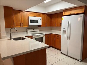 7407 NW 76th Ct in Tamarac, FL - Building Photo - Building Photo