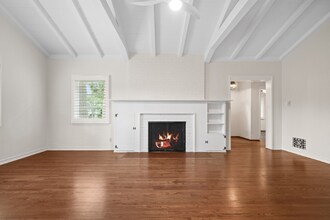 1526 Morningside Dr in Burbank, CA - Building Photo - Building Photo