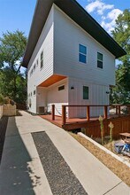 2411 E 11th St in Austin, TX - Building Photo - Building Photo