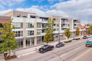X61 in North Vancouver, BC - Building Photo