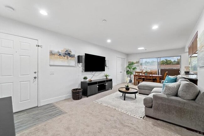 615 Fredricks Ave in Oceanside, CA - Building Photo - Building Photo