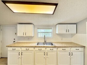 3104 E Ellicott St in Tampa, FL - Building Photo - Building Photo