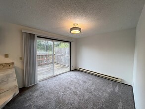 5320 Alameda Ave SW in Port Orchard, WA - Building Photo - Building Photo