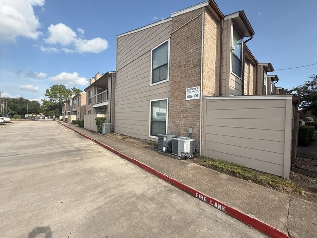 property at 2100 Wilcrest Dr