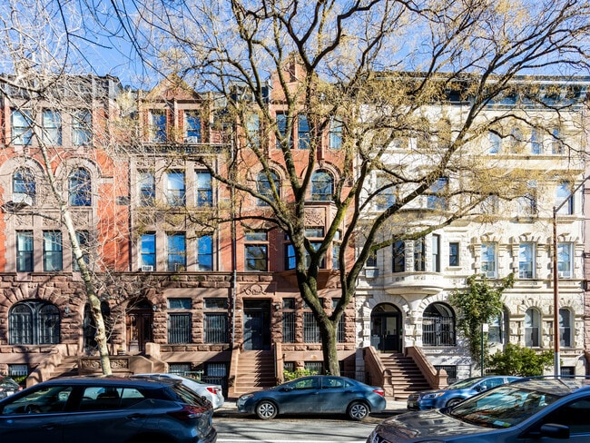 127 W 77th St in New York, NY - Foto de edificio - Building Photo