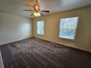 7101 Pinehurst Dr in Evansville, IN - Building Photo - Building Photo