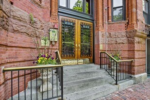 271 Dartmouth St, Unit 1D in Boston, MA - Building Photo