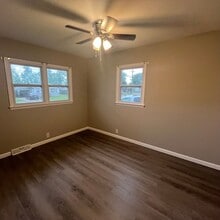 211 W County Rd in Jerseyville, IL - Building Photo - Building Photo