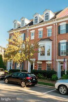 324 Cameron Station Blvd in Alexandria, VA - Building Photo