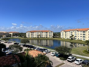 6 Harbour Isle Dr W-Unit -2 in Fort Pierce, FL - Building Photo - Building Photo