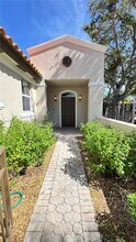 8337 NW 142nd St in Hialeah, FL - Building Photo - Building Photo