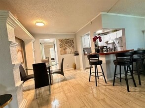 355 Oakridge T in Deerfield Beach, FL - Building Photo - Building Photo