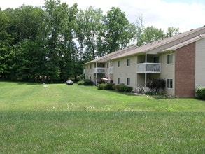 Apartments at Fox Trail in Amelia, OH - Building Photo - Building Photo