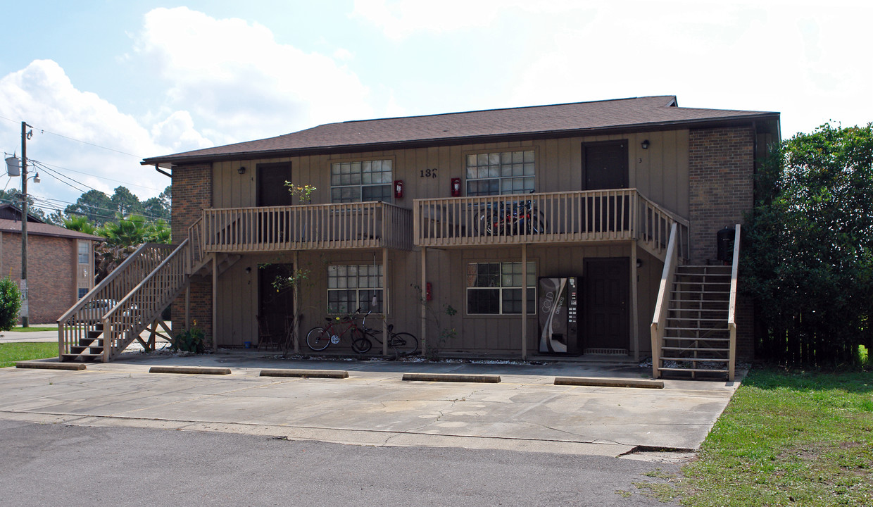 Comet Villa Apartments in Panama City, FL - Building Photo