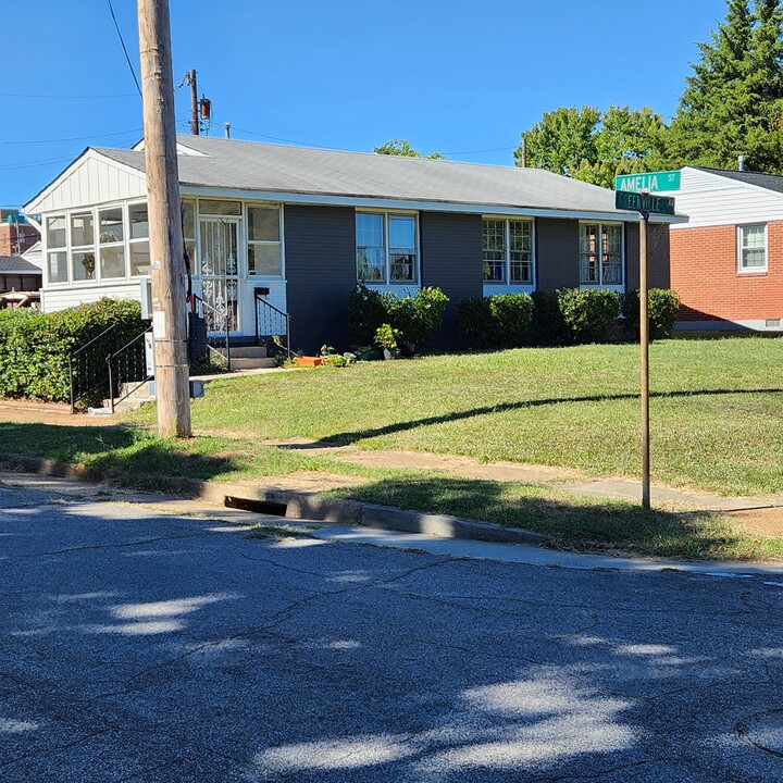 1204 Greenville Ave in Richmond, VA - Building Photo