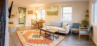 2327 Glendale Terrace in Alexandria, VA - Building Photo