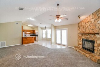 1810 Farm Way in Middleburg, FL - Foto de edificio - Building Photo