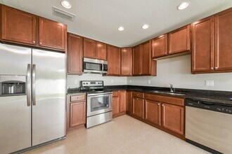 3309 13th St E in Ellenton, FL - Building Photo - Building Photo