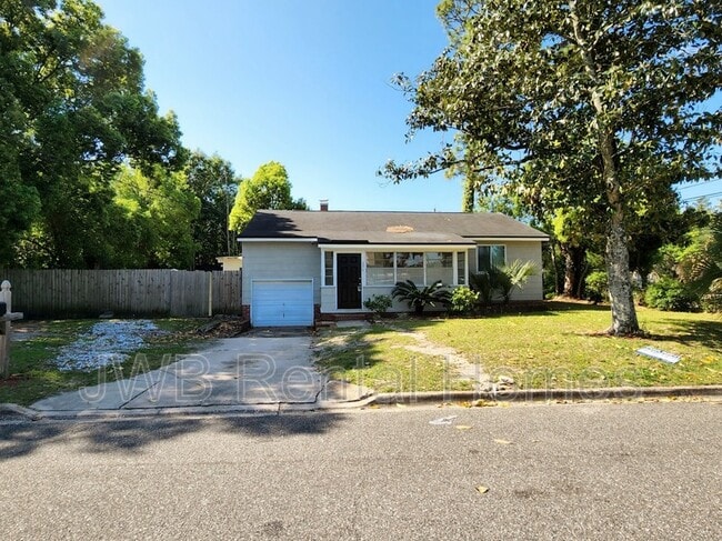 property at 290 W 62nd St