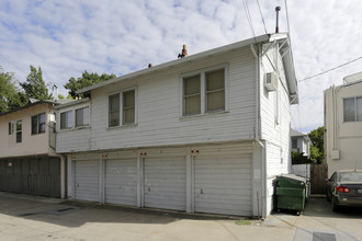 Heather Arms Apartments in Sacramento, CA - Building Photo - Building Photo