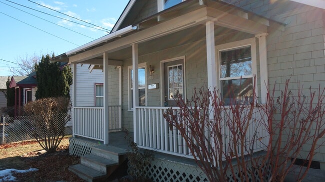 1019 W Park St in Wenatchee, WA - Building Photo - Building Photo