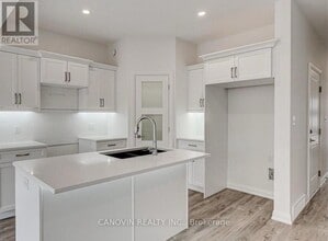 1 Miller Dr in Lucan Biddulph, ON - Building Photo - Building Photo