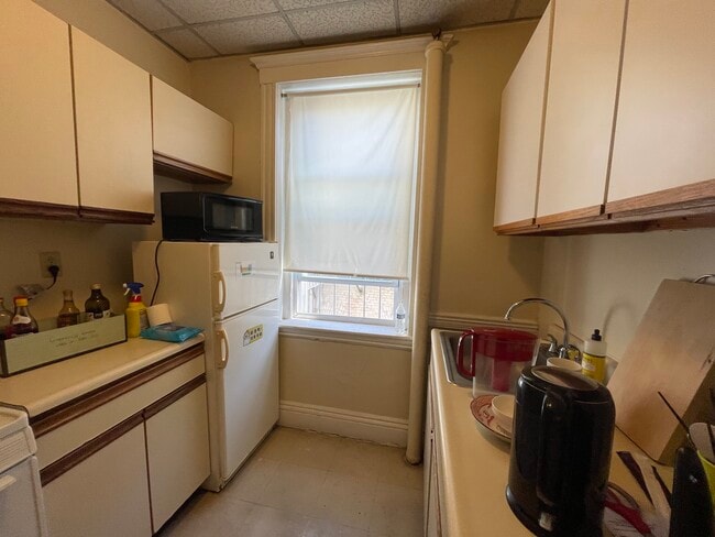 166 Kelton St, Unit 36