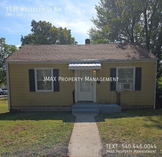 property at 1535 Wellsley St NW